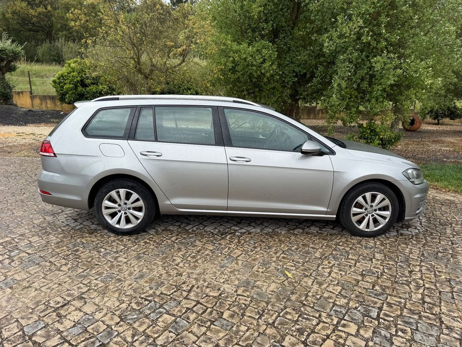 VW Golf Variant 1.6 TDi Confortline