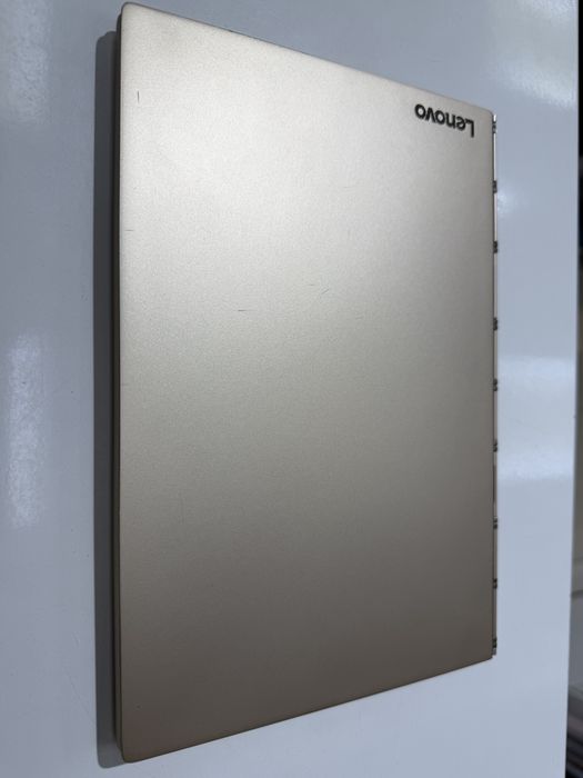 Lenovo Yoga Book