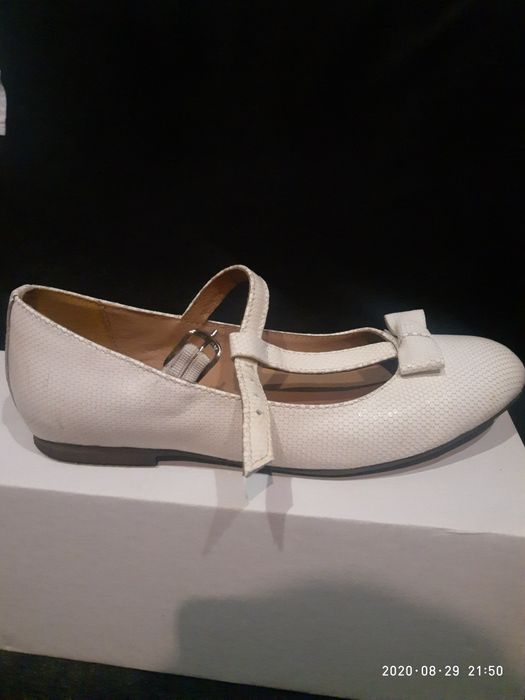 туфли на девочку.нат кожа.фабричные.