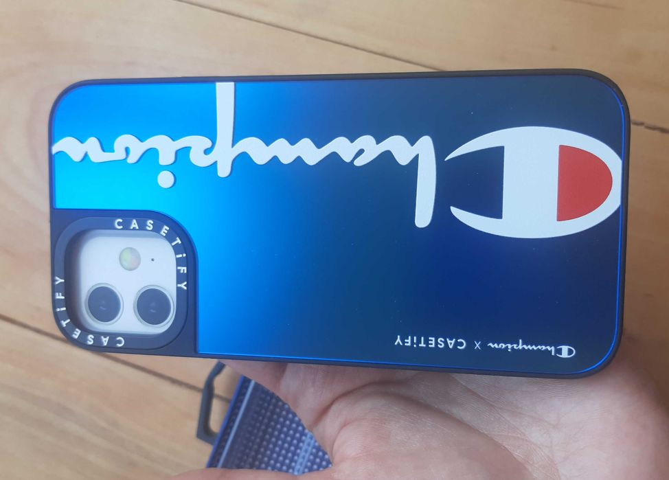 Чохли для iPhone Champions x CASETiFY. Оригінал