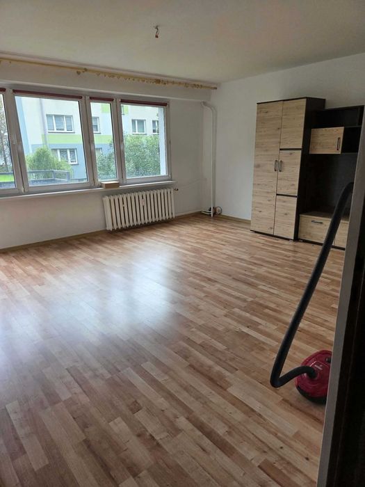 Zadbane 3 pokojowe, parter, balkon, piwnica, gotowe do zamieszkania