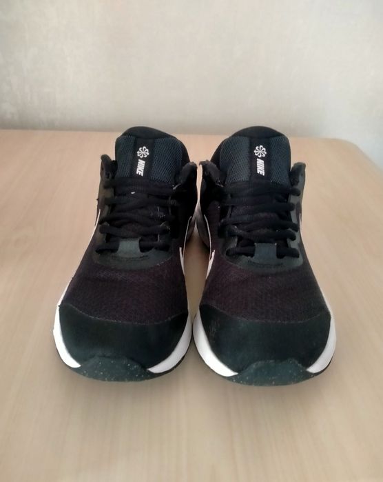 Кросівки кеди кроссовки Nike Revolution 6