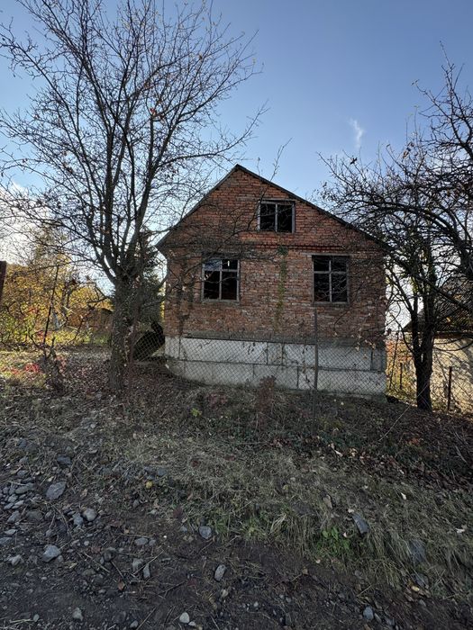Продається дачний будинок.