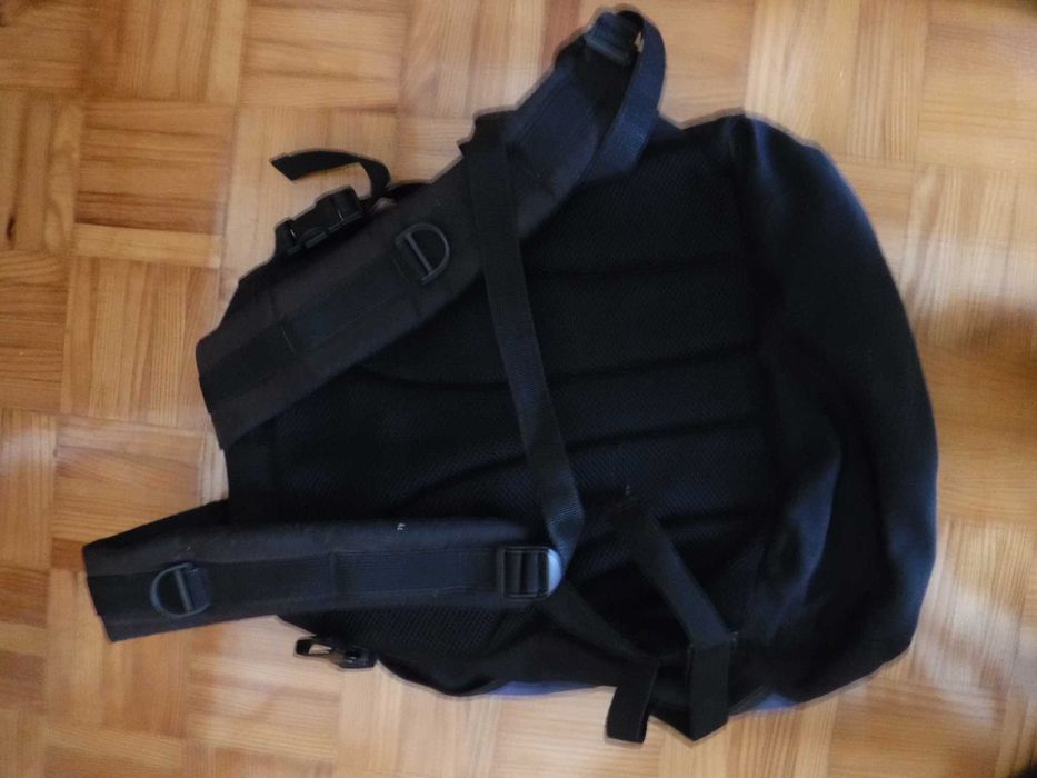 Mochila Monte Campo Azul e Preta