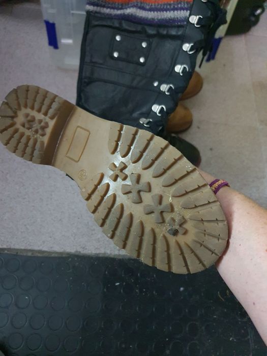 2 pares de botas cano alto  n° 36 novas