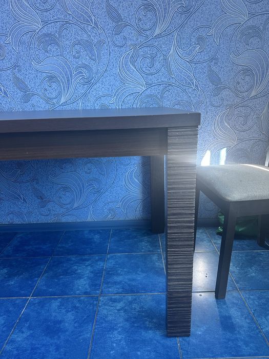 Срочно!Обеденный стол дерево Польша