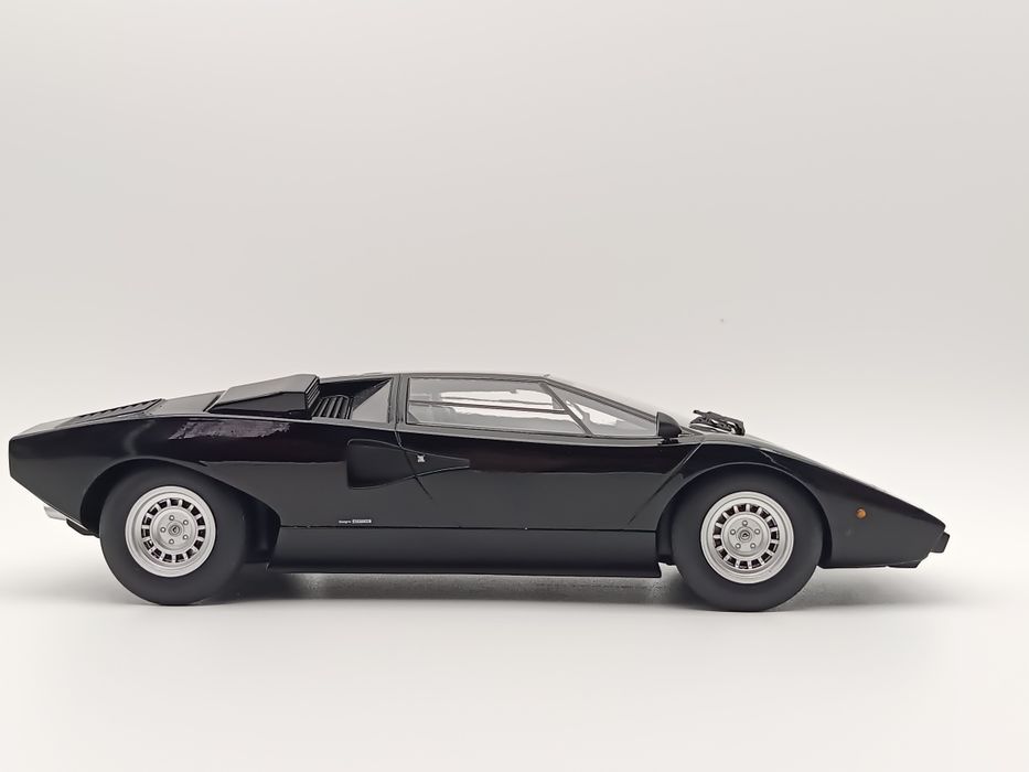 Lamborghini countach 1:18 Kyosho