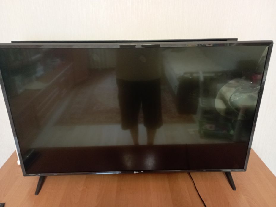 Телевизор LG бу на запчасти.