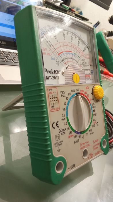 Multímetro analógico Pro'skit com todos os acessórios e estimado