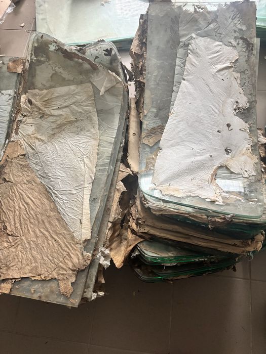 Продам лобові скла  Зіл бокові форточок кабіни задні
