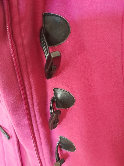 Casaco fucsia, tam. 4 anos