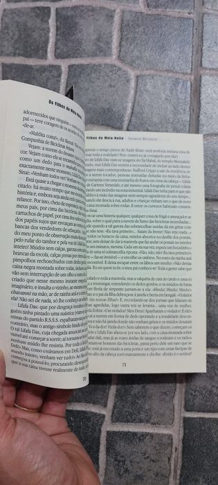 livro "Os Filhos da Meia-Noite" de Salman Rushdie