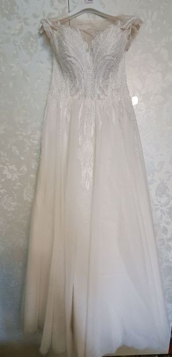 Весільня сукня, ідеальний стан. (85-70-95)