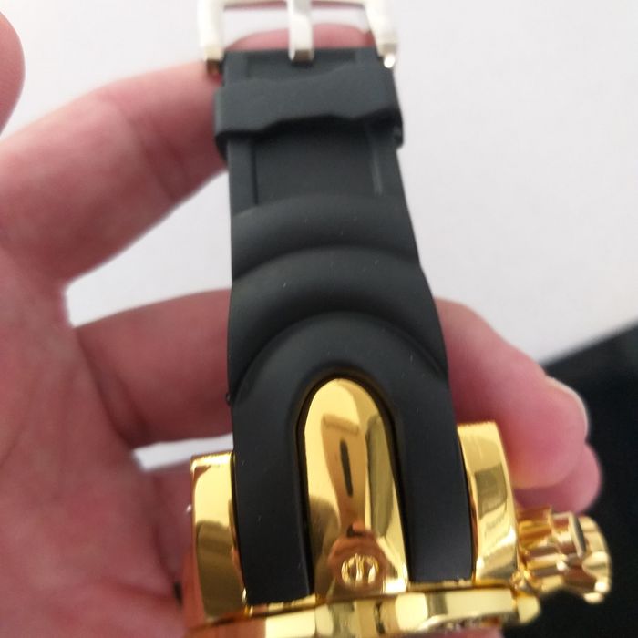 Relógio Invicta Dourado
