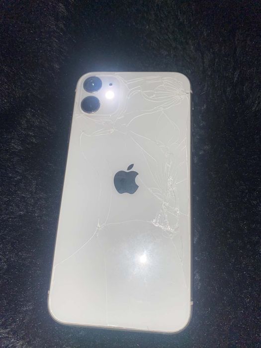 zamienie IPHONE 11