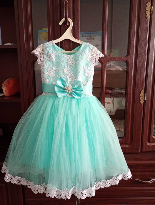 Детское платье для девочки 6-7 лет