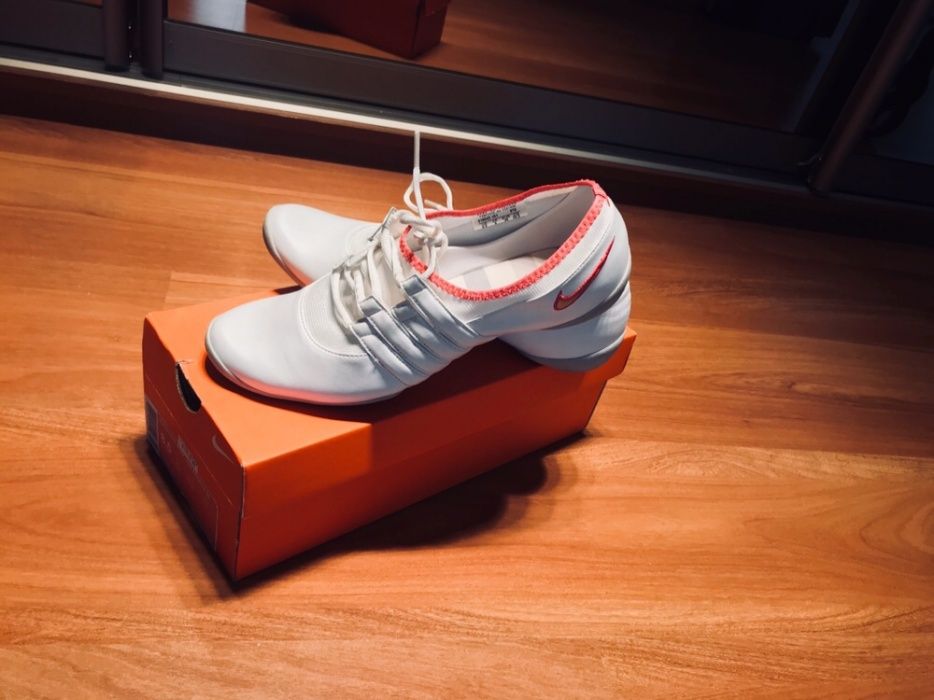 Women’s Nike sportowy szyk