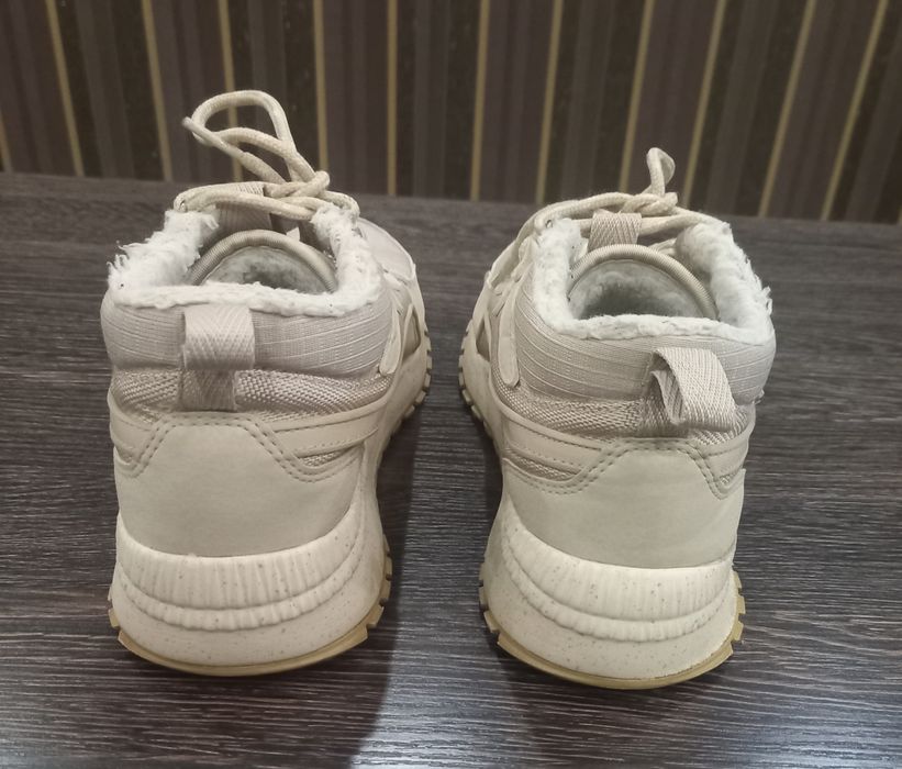 Зимові жіночі кросівки!!!