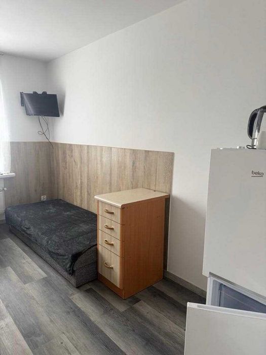 Pokój pracowniczy do wynajęcia ( cena za dobę )