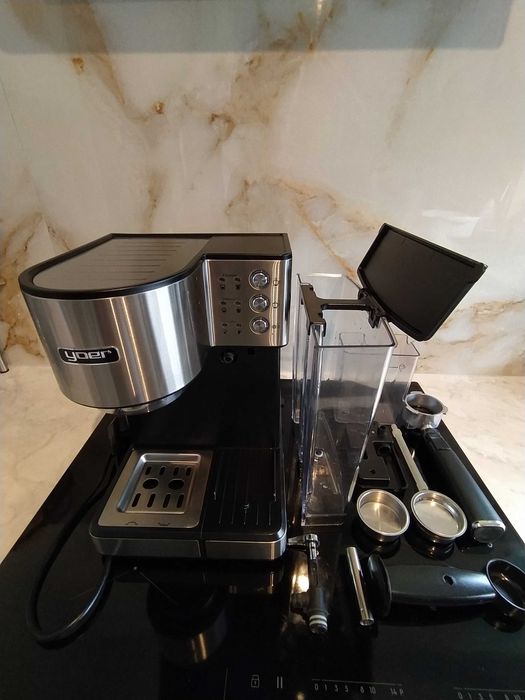 Ekspres do kawy kolbowy Yoer