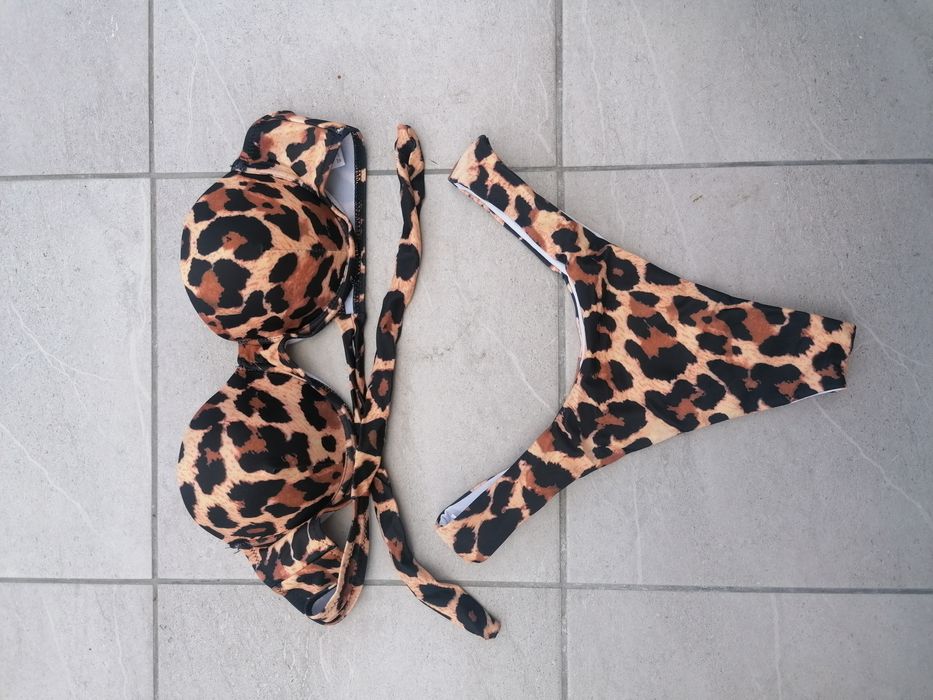 Bikini stringi strój kąpielowy panterka M