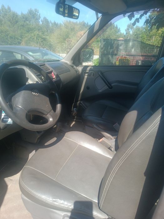 Jipe Terrano 2 100 cv