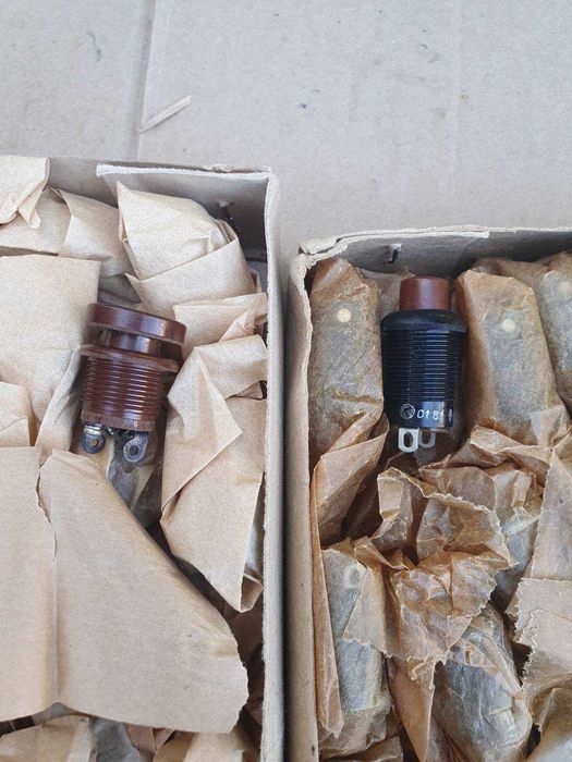 Кнопки, тумблера, микропереключатели разные