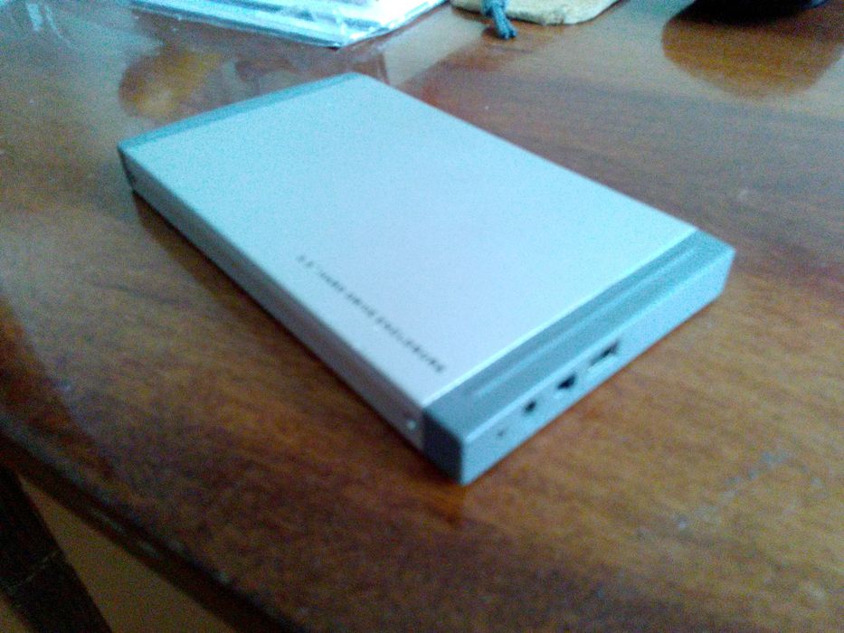 Карман для жесткого диска 2.5 SATA.