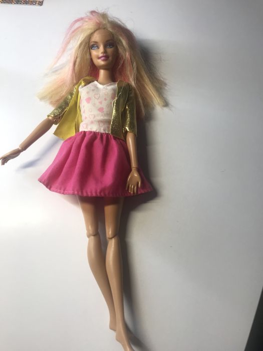 Лялька Барбі в хорошому стані