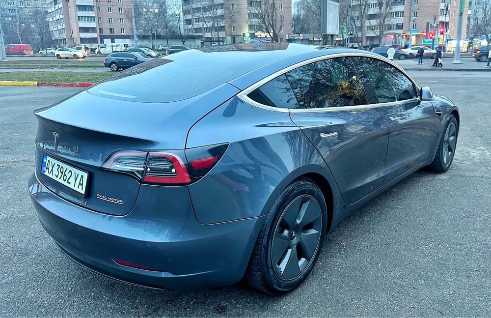 Аренда авто Tesla model 3 Long Range