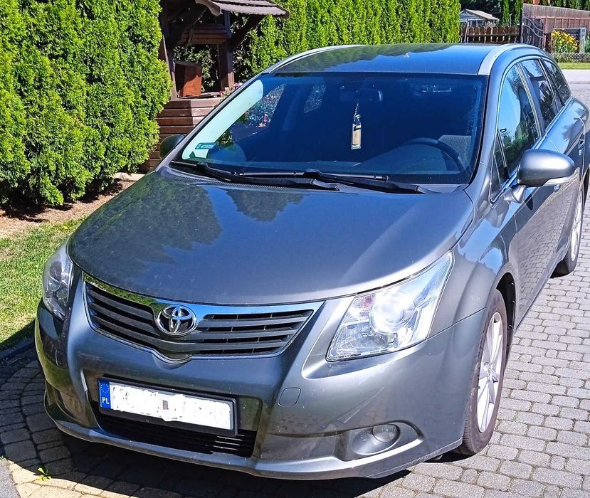 TOYOTA AVENSIS T27 2.0 D4D 2010r