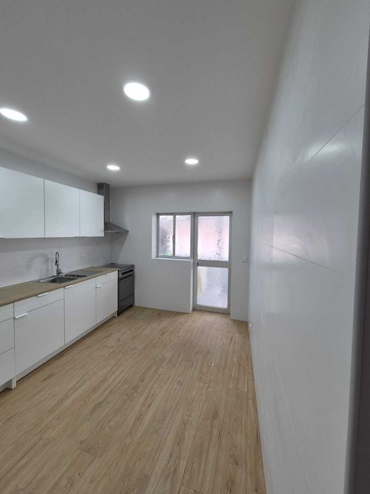 Remodelações casas de banhos, cozinhas.65631440797954122