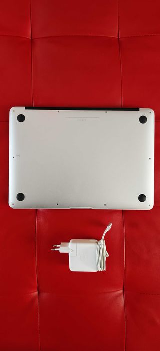 MacBook Air 13” RARO | Intel i7 2,2 GHz | 1 000 Go SSD Rápido