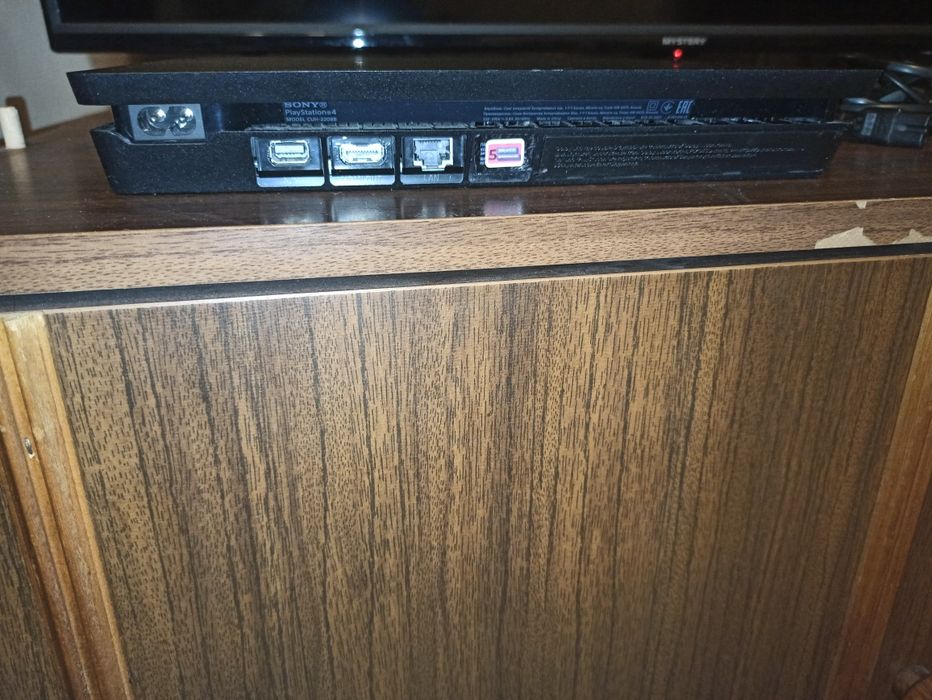 Пс 4  стан гарний