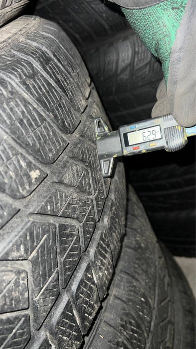 Комплект зимової гуми 255/50/19  Pirelli 2022 року