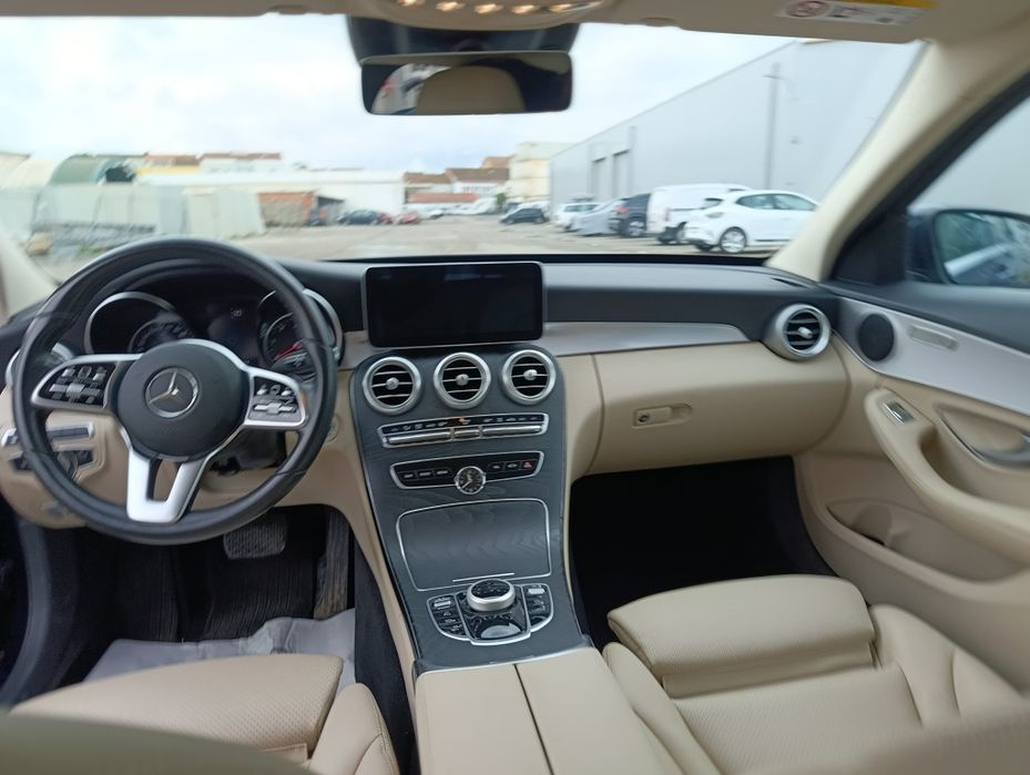 Carinha Mercedes Benz C300 De