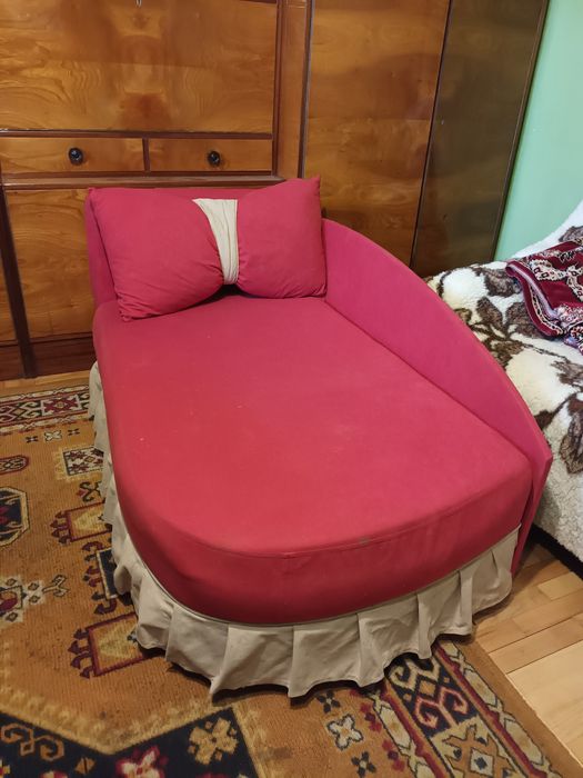 Łóżko  dziewczęce młodzieżowe rozkładane