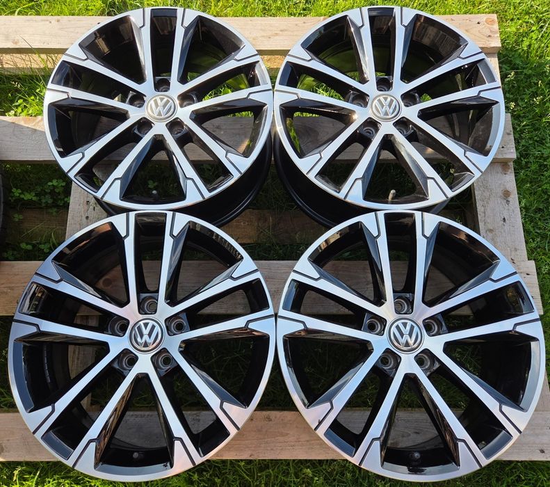 Felgi Oryginał VW Jetta Golf Caddy Sharan Touran T-Roc Passat 7Jx17 ET40 5x112