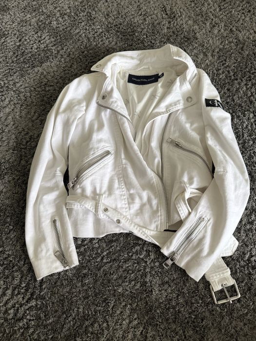 Легкая куртка Calvin klein xs