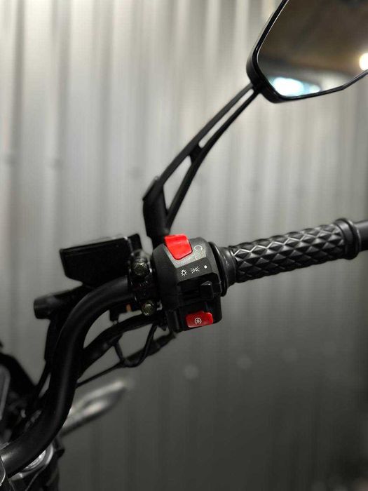 Новий мотоцикл Spark SP200R-32