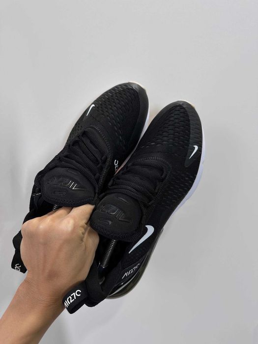 Чоловічі кросівки Nike Air Max 270 Розмір EUR - 42.5 оригінал
