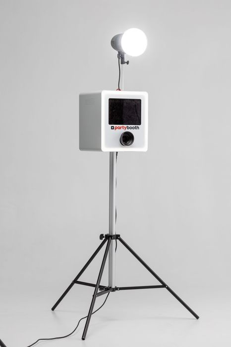 Фотобудка PartyBooth Model Q