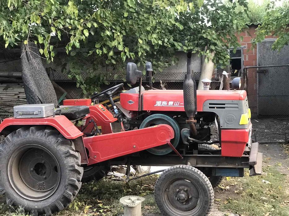 Тракторец с основным навесным оборудованием