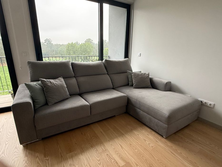 Sofá Chaise Longue Cinzento — 2,70m x 1,80m