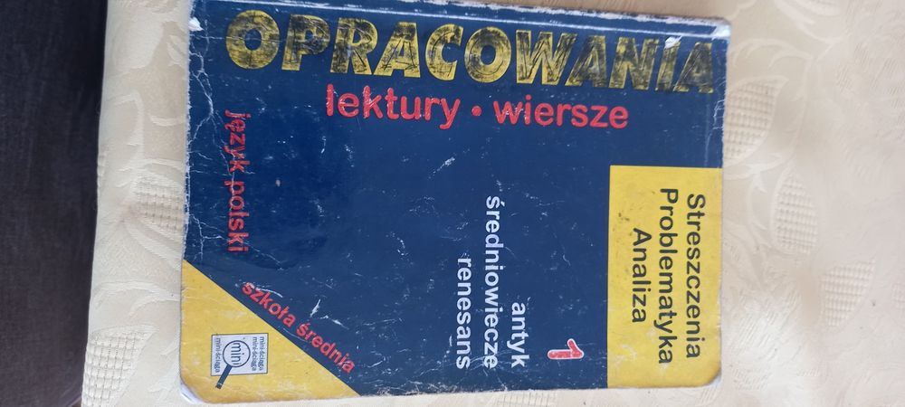 Opracowania streszczenia problematyka analiza