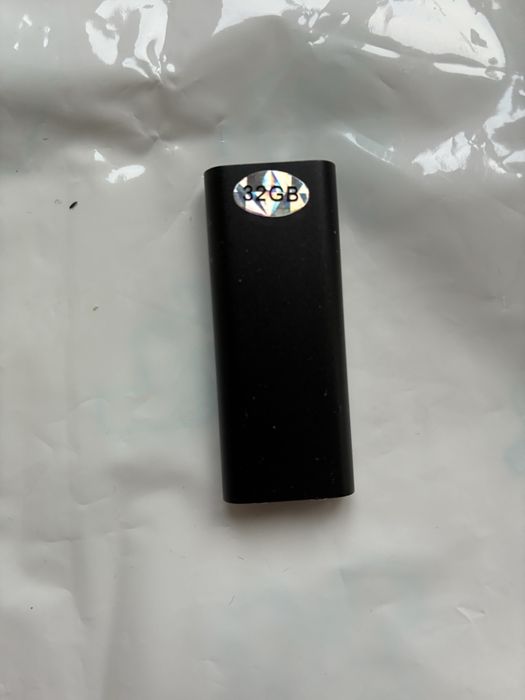 Диктофон з активацією голосом або посиленим аккумулятором savetek 200