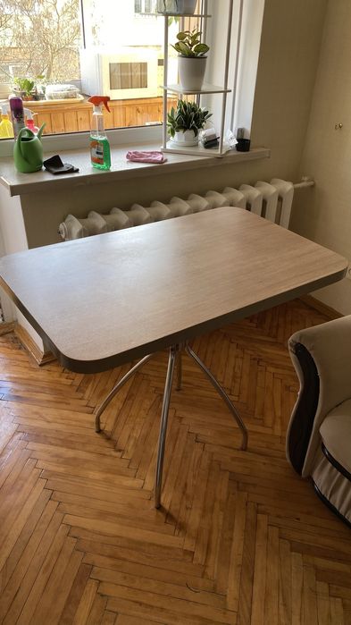 Стіл універсальний