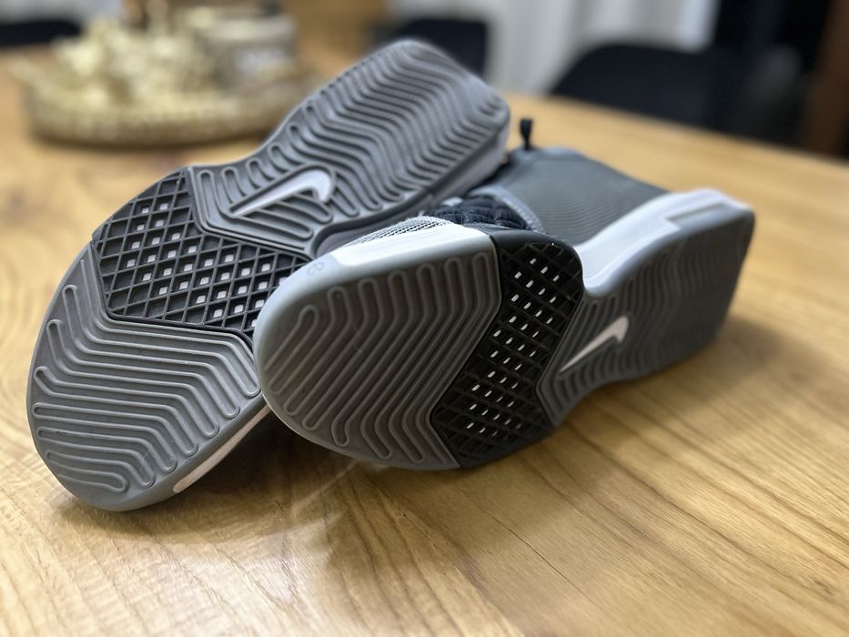 Buty NIKE do koszykowki  jak nowe 1 raz zalożone