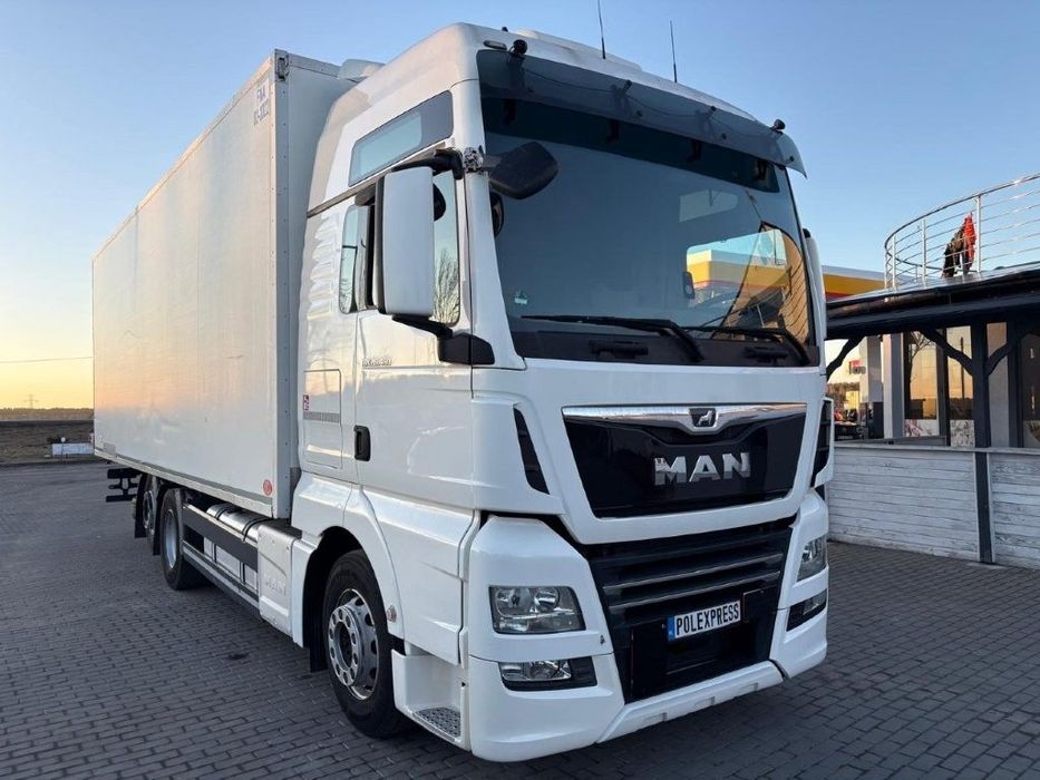 MAN TGX 26.460 KONTENER 8,2M 20EP XXL KABINA  Faktura VAT 23%