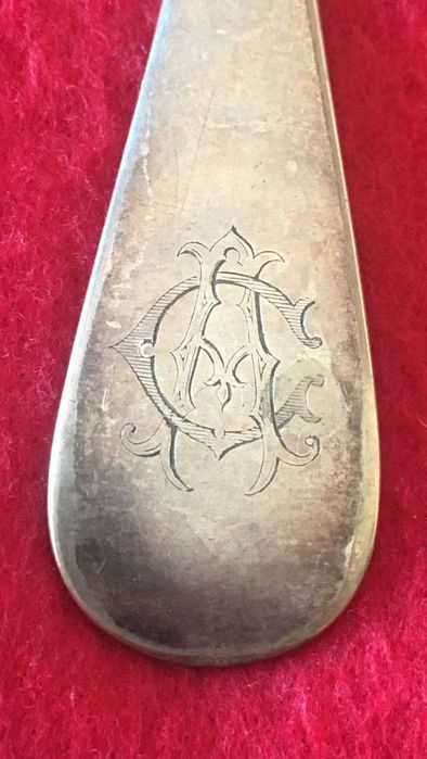 Talheres em Christofle e colheres de sopa em casquinha de prata